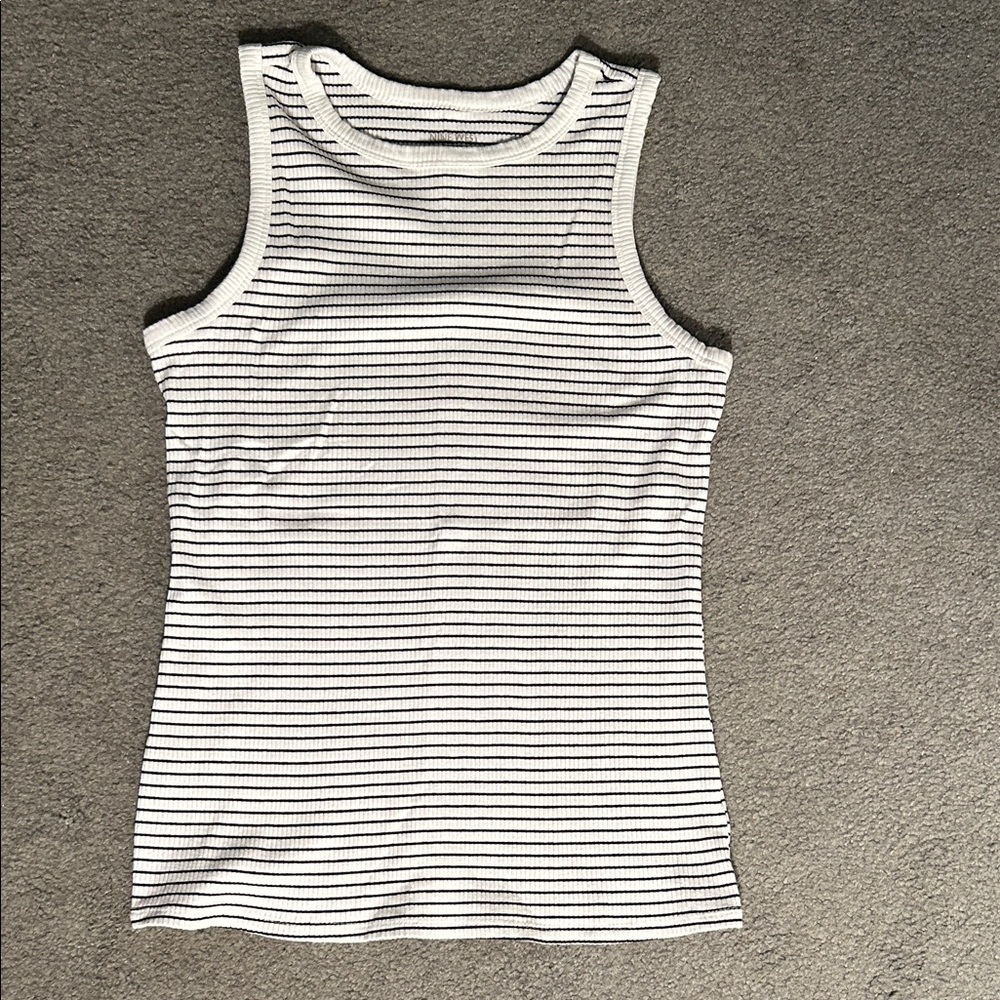 Nine West. Striped Sleeveless Top - Black and White